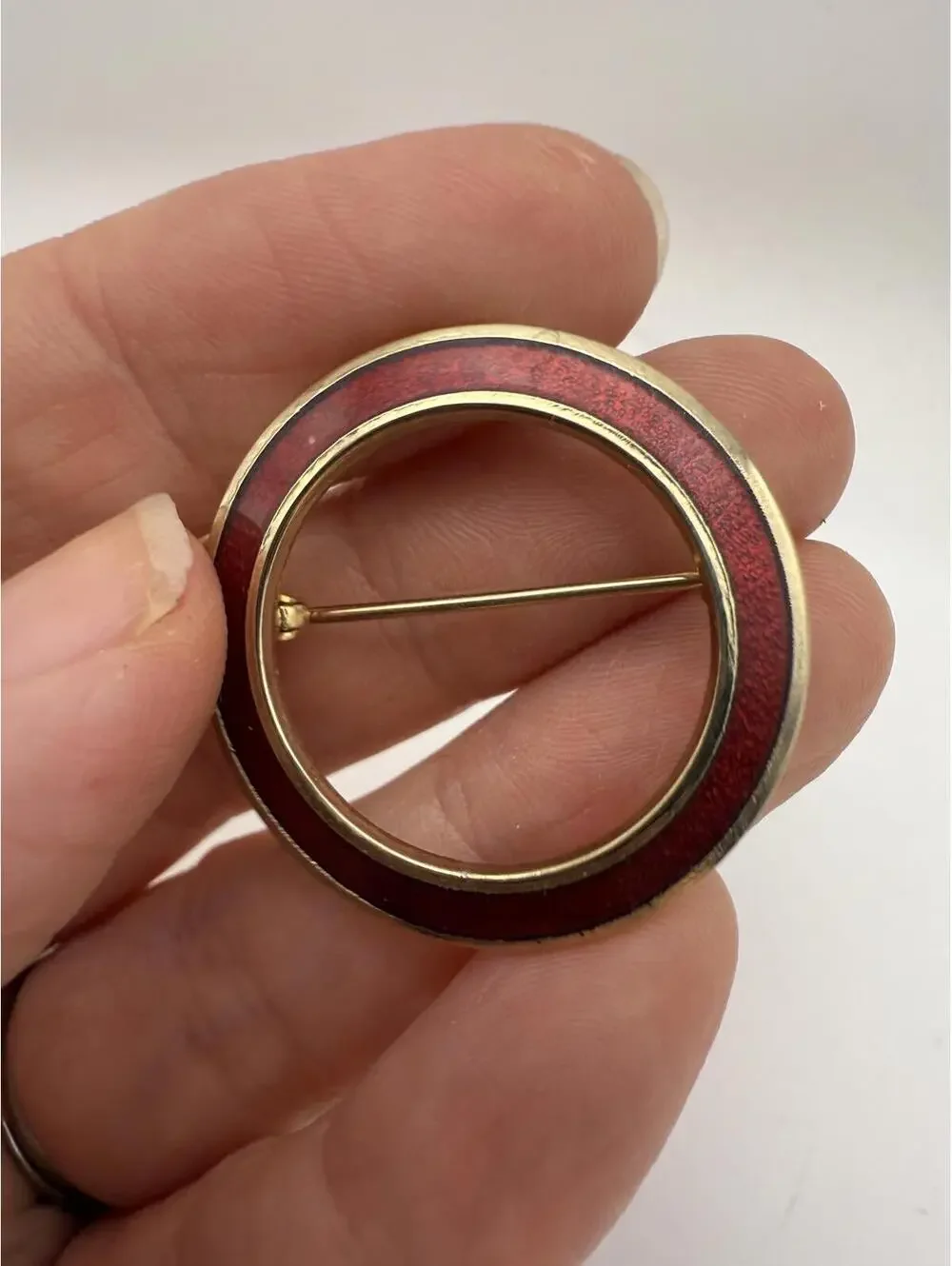 N/A vintage round